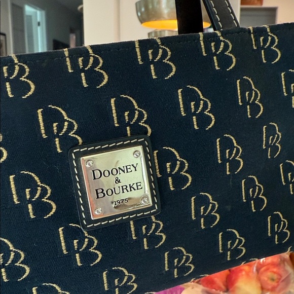 Dooney & Bourke Y2K Messenger Bag Like Nee w/o tags - Picture 8 of 9